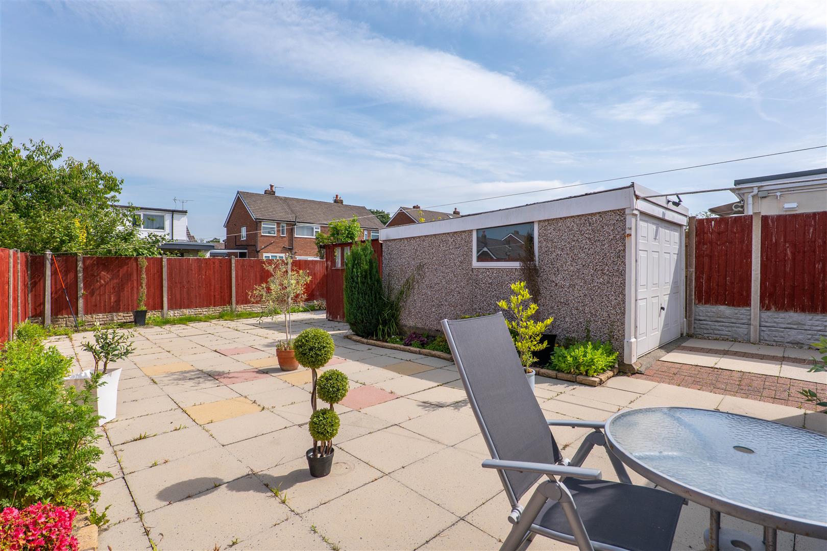2 bed property in Queensway, Chorley